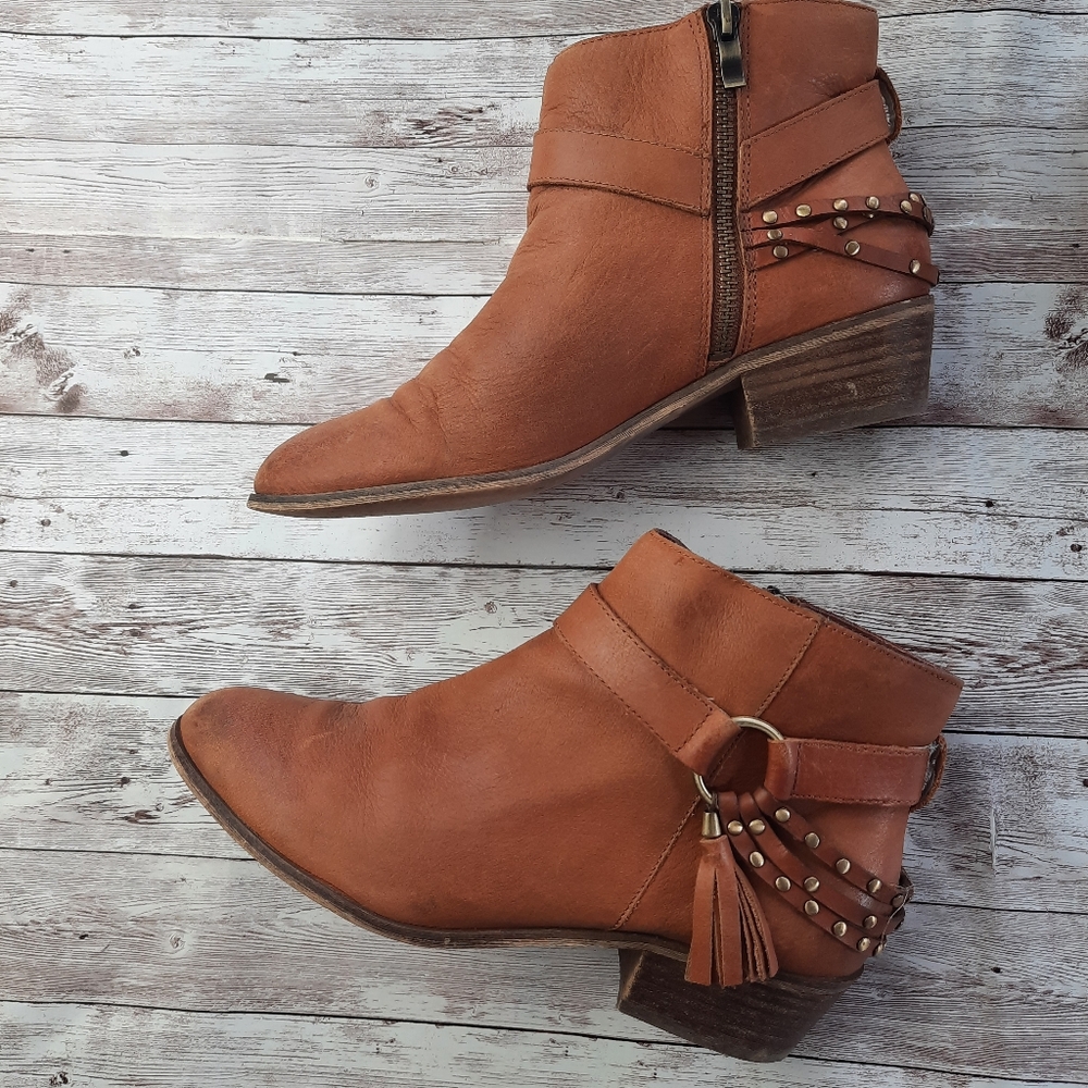 Chinese Laundry Cognac Ankle Buckle Boots Size 9 - Picture 7 of 14